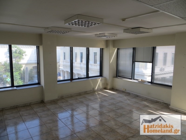 (For Rent) Commercial Office || Piraias/Piraeus - 240 Sq.m, 2.450€ 